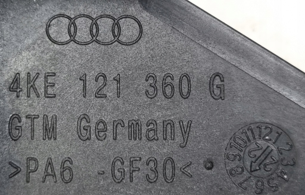 Рамка радіатор audi e-tron 4ke121360g Ціна