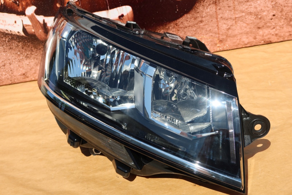 фото №1, Vw transporter t6.1 7l2941006b anglik лампи