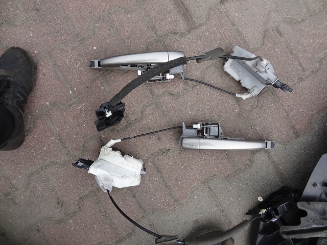 фото №1, Замок ручка дверь правый перед задняя peugeot 5008 i