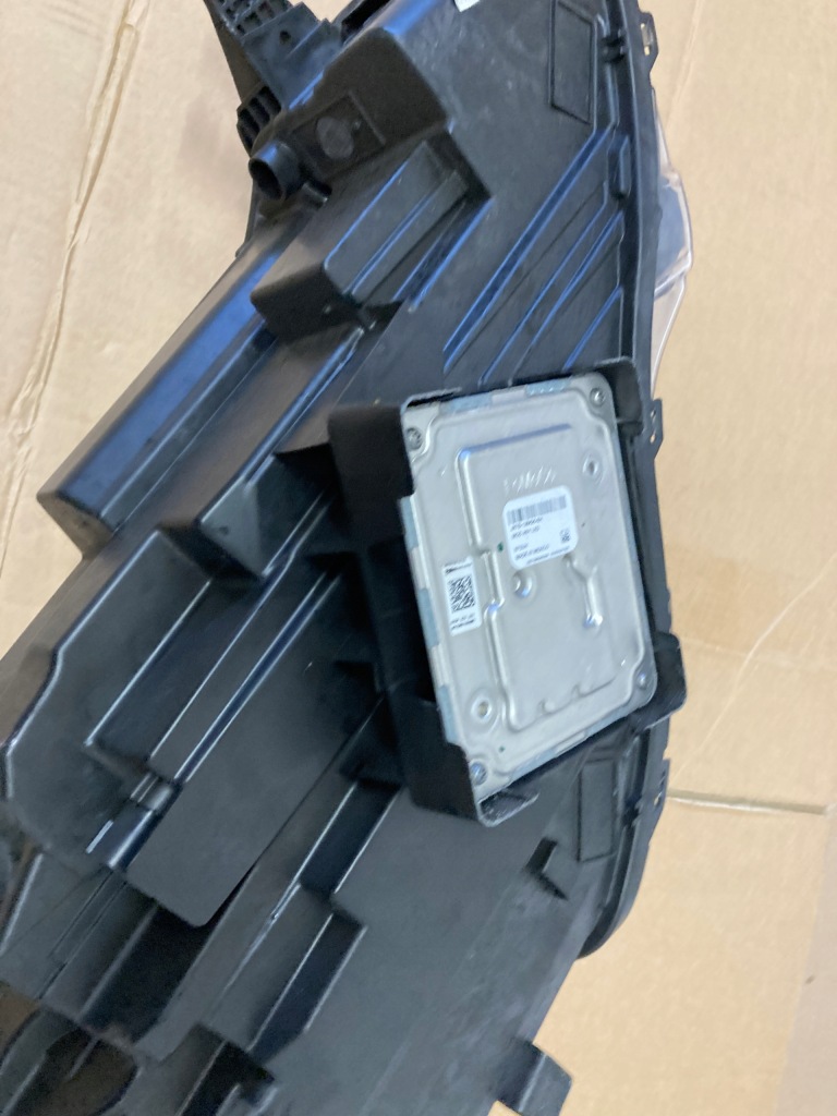 Ford kuga mk3 фара левая передняя full led orygi. Оригинал