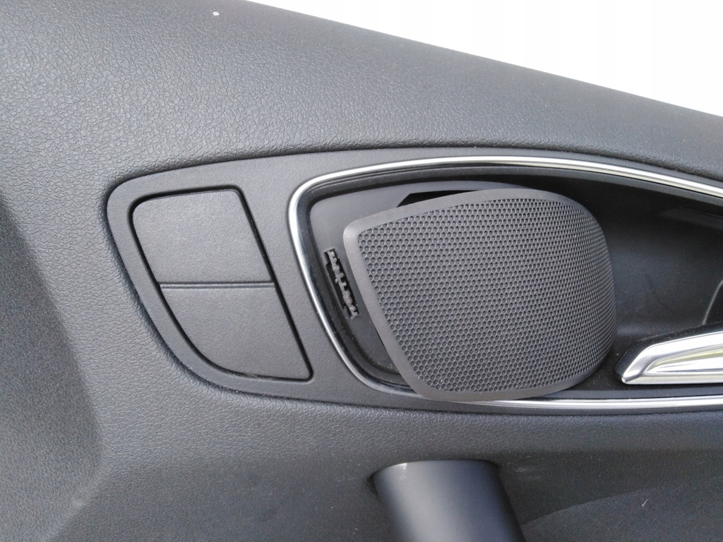 фото №6, Audi a1 8x 3d обшивка обивка дверь правый led 10r eu