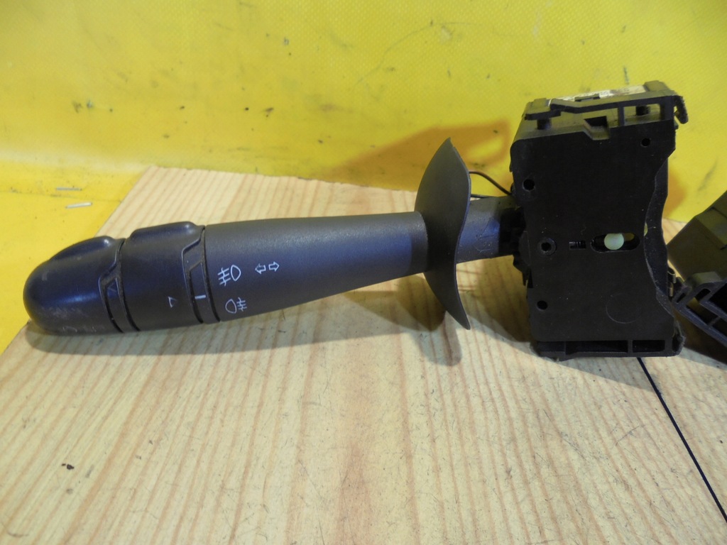 фото №2, Перемикач світла renault laguna ii 8200328895