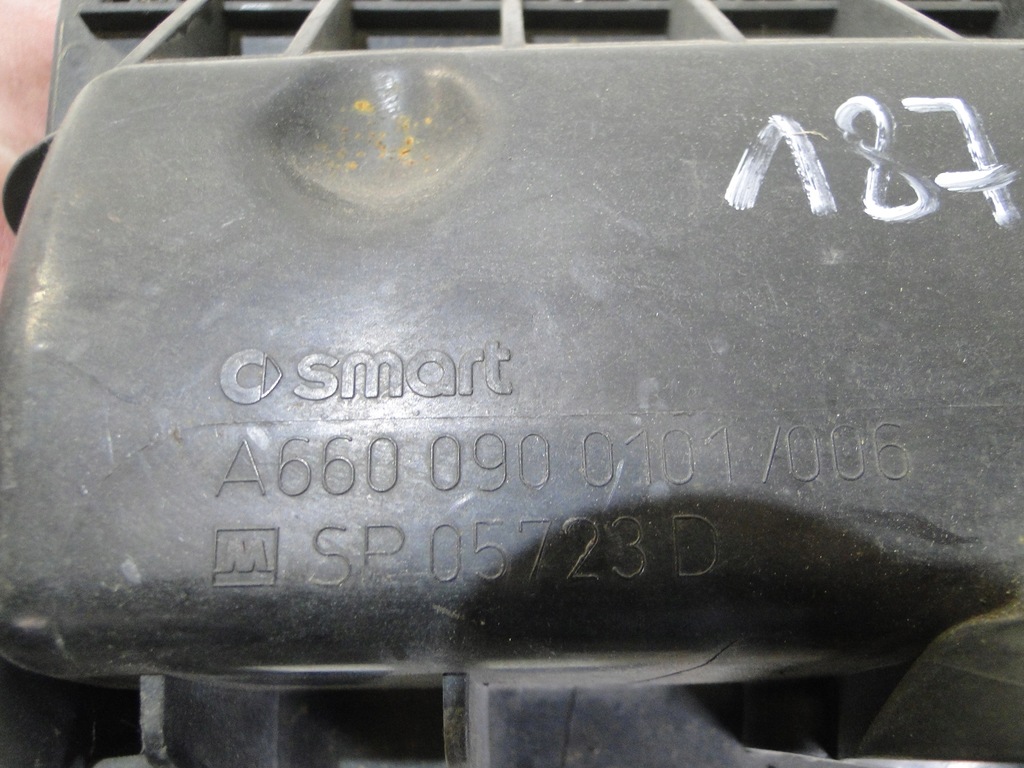 фото №8, Smart fortwo ii a451 1.0b корпус фільтра повітря