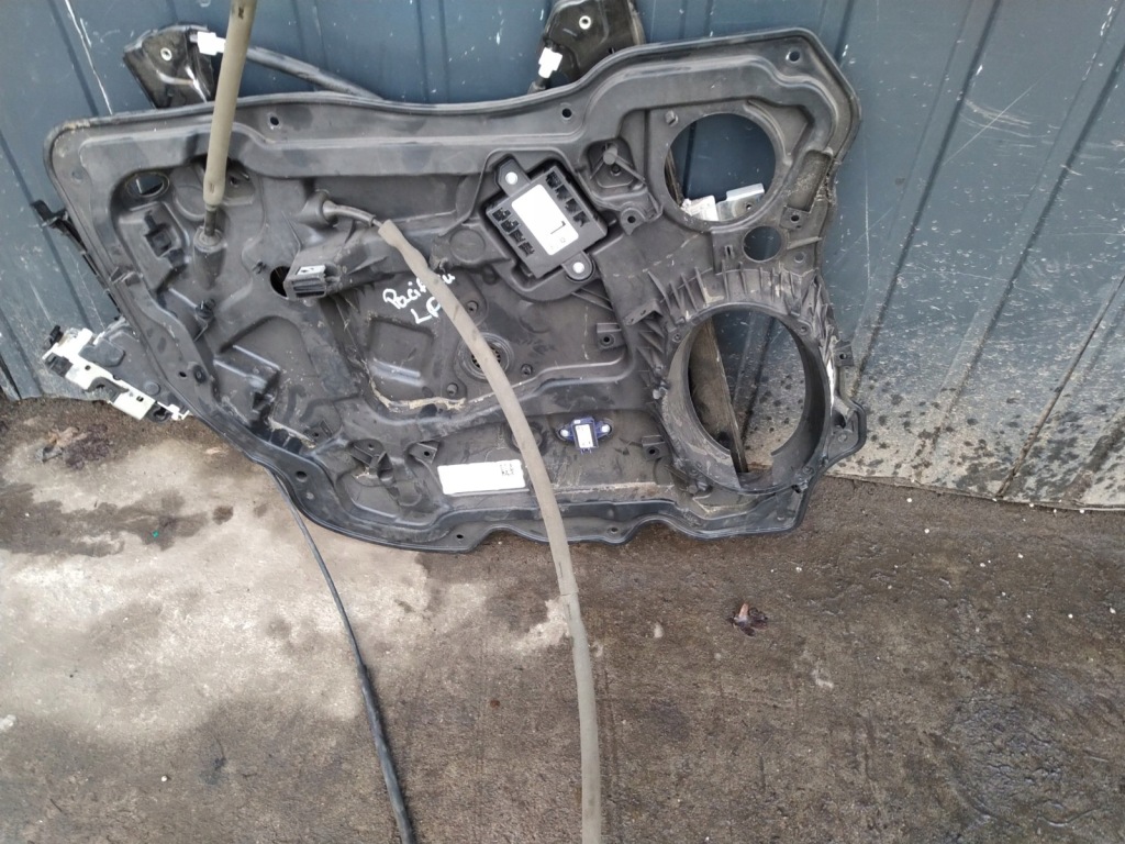 фото №1, Pacifica 2016-2021r оборудование дверь левый перед