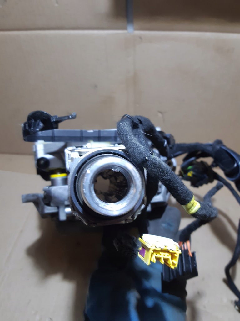 фото №9, Audi a8 d3 колонка кермова 4e0905852e