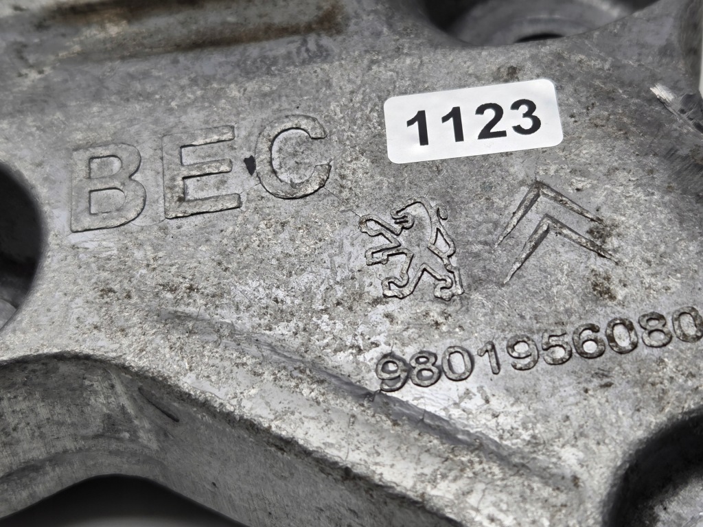 Proace city berlingo rifter кронштейн кронштейн коробки 9801956080 Ціна