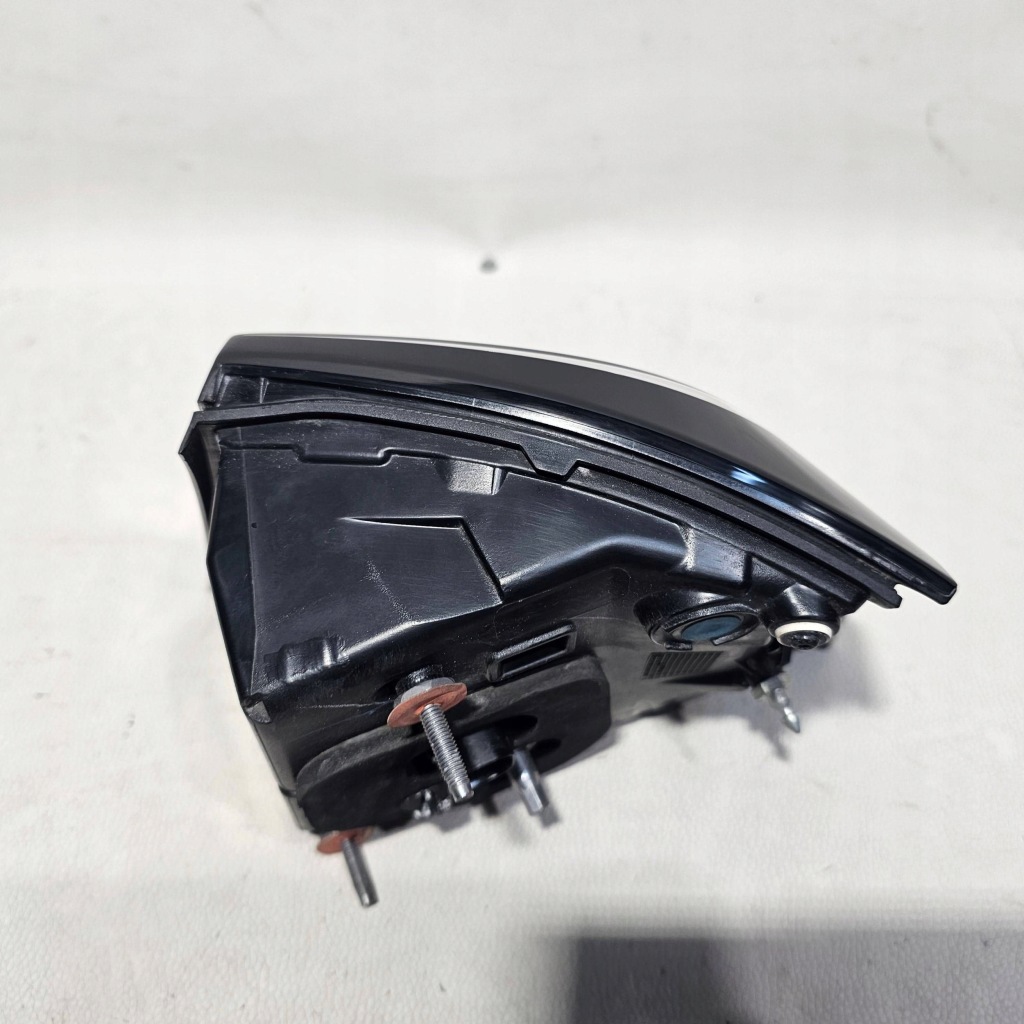 фото №9, Лампа левая задняя задняя tesla model s plaid 1563720-00-c