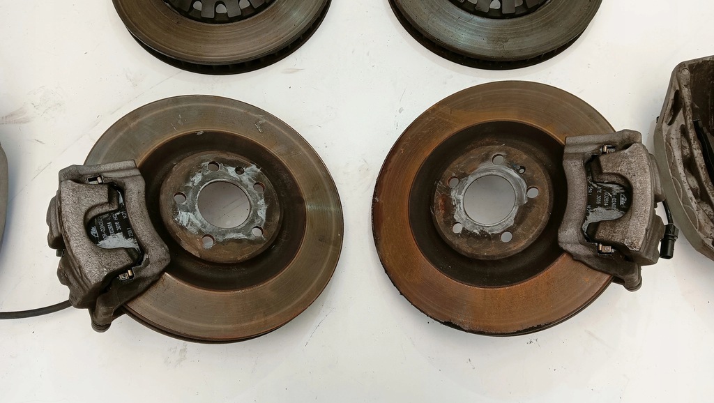 фото №13, Audi sq8 q8 4m8 супорти гальмівні диски гальмівні колодки гальма