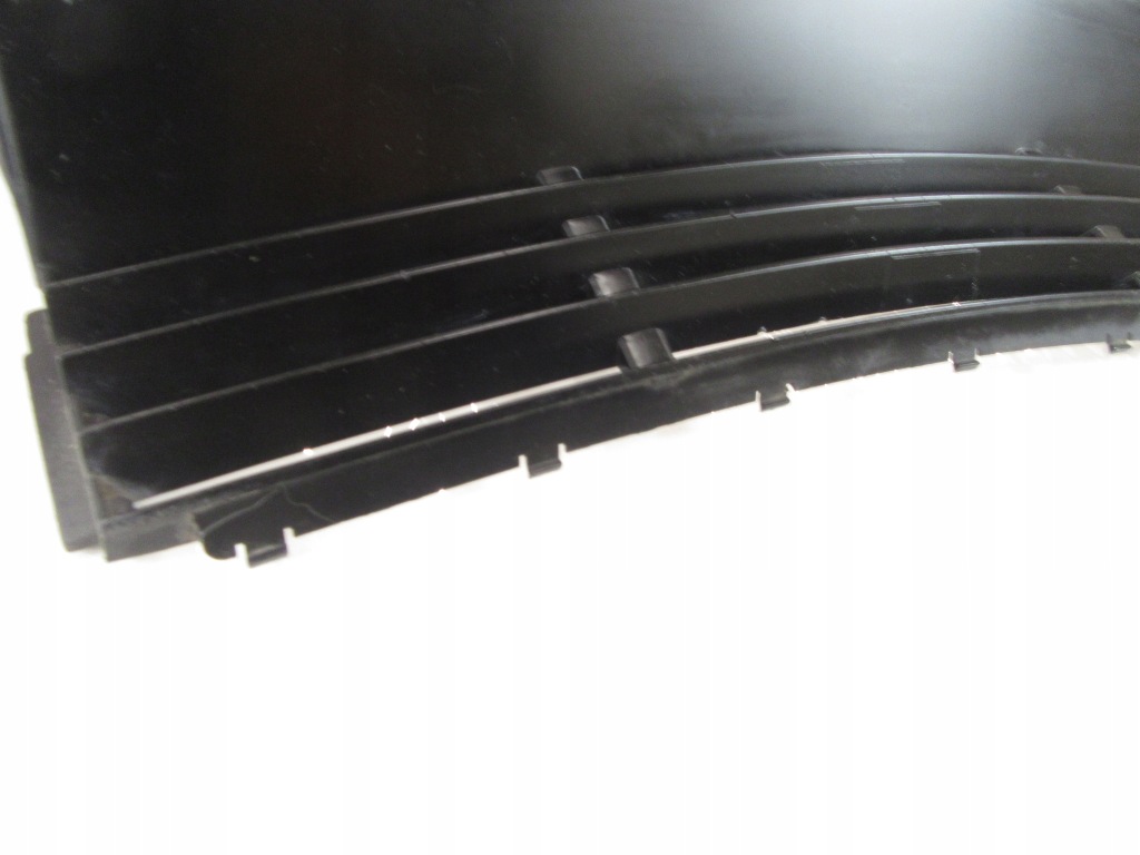 Молдинг решётка бампера перед bmw e34 седан универсал с Разборки