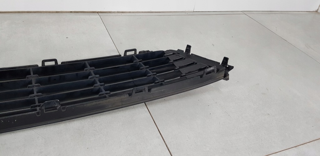 фото №10, Vw polo v 5 r-line решітка бампера середня перед 6c0853677j