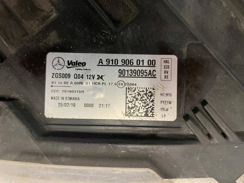 Фара передня правий mercedes sprinter a910 w906 a9109060100 Оригінал