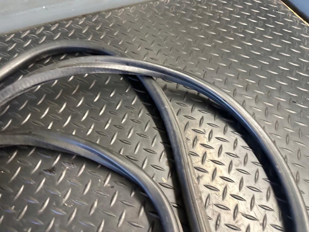 фото №7, Прокладка перегородка двигуна audi a8 d4 4.2 tdi cds 4h0823731d