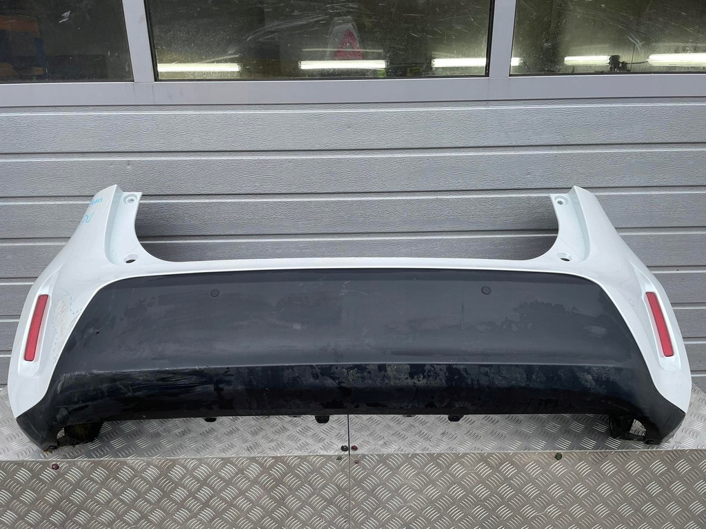 фото №7, Toyota yaris cross бампер задня 2pu