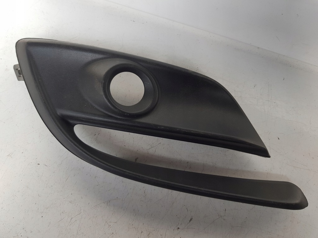 фото №1, Решітка протитуманної фари ліва mazda 3 bm lift 2017-2019r.