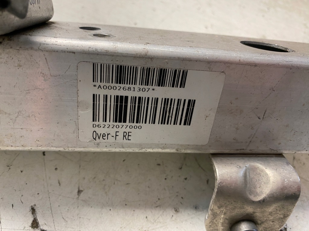 фото №9, Bmw i3 зона деформації правий перед