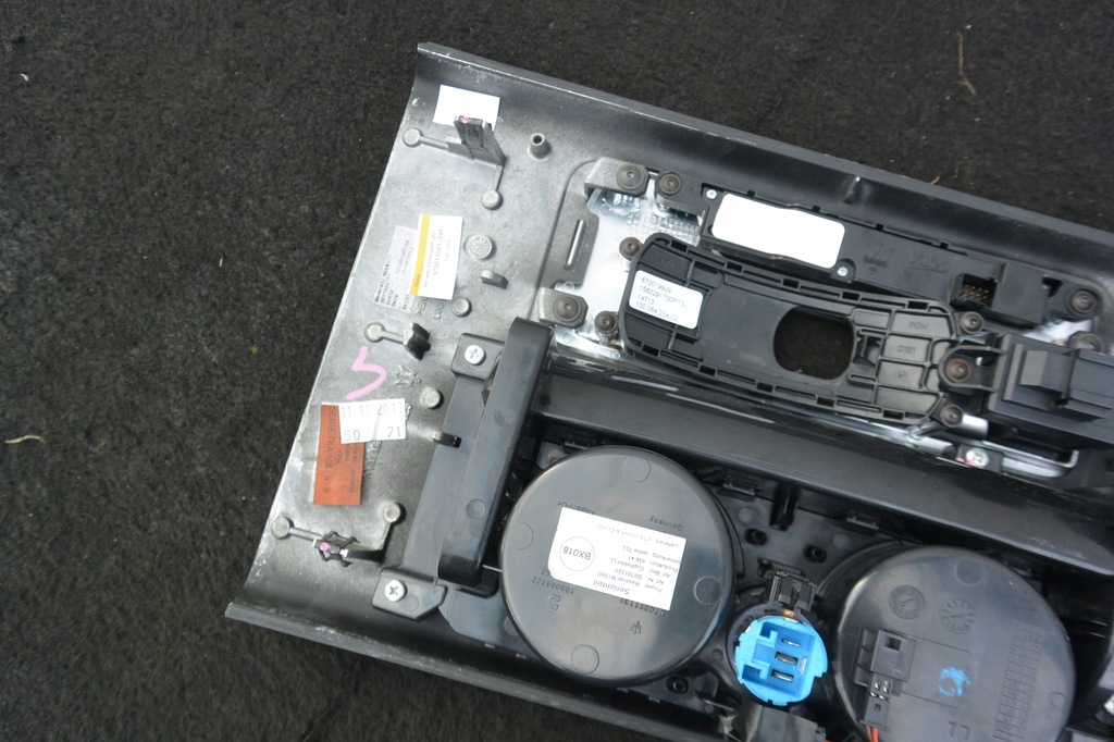 фото №10, Dekor бардачок туннель maserati quattroporte vi