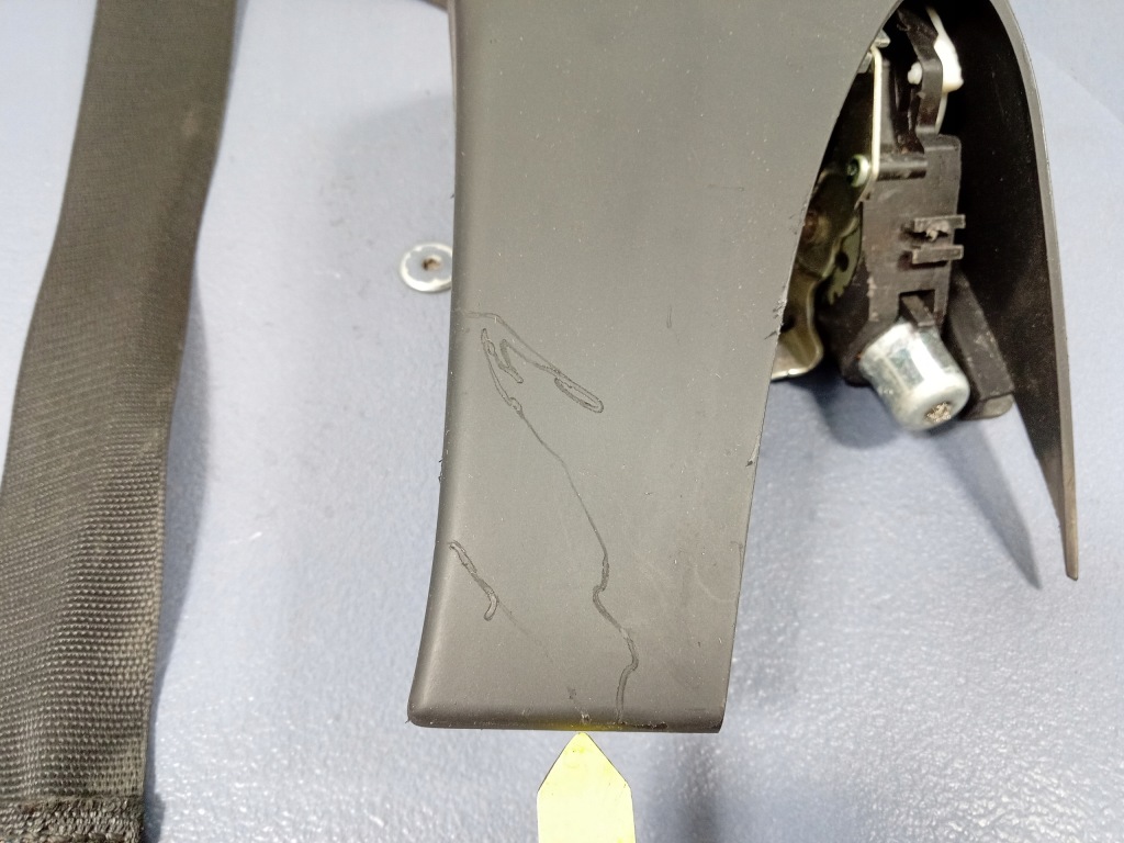 Cl w216 ремень безопасности задний  правый a2168601085 в Украине