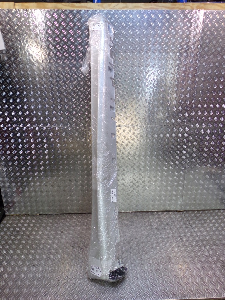 фото №1, Bmw x5 f15 mpakiet молдинг поріг права