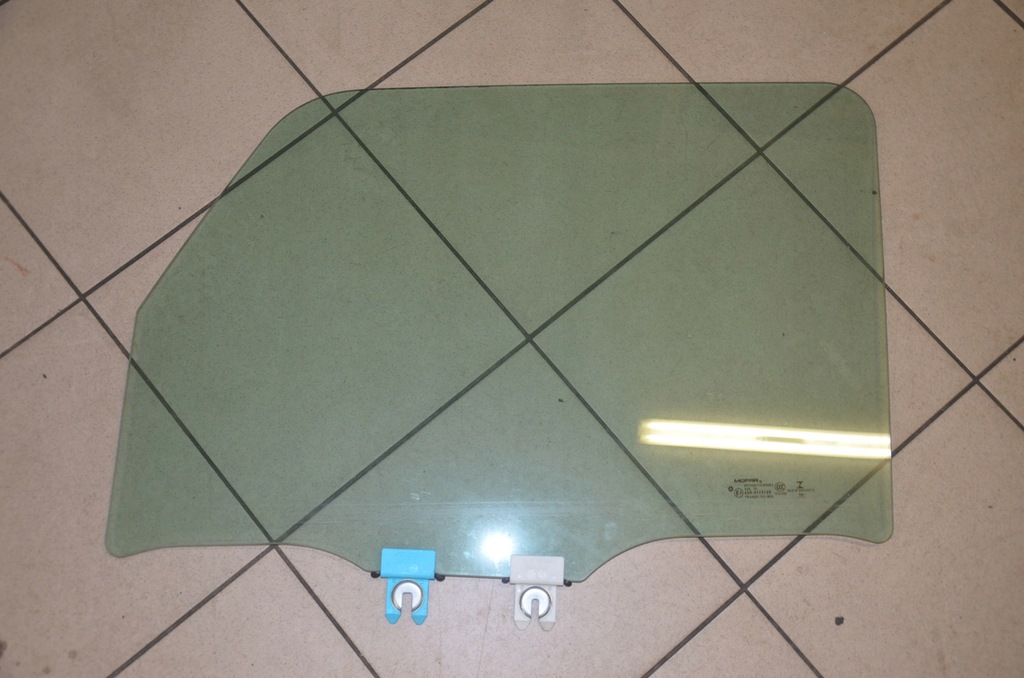 фото №1, Стекло боковая левая дверь левая wrangler gladiator