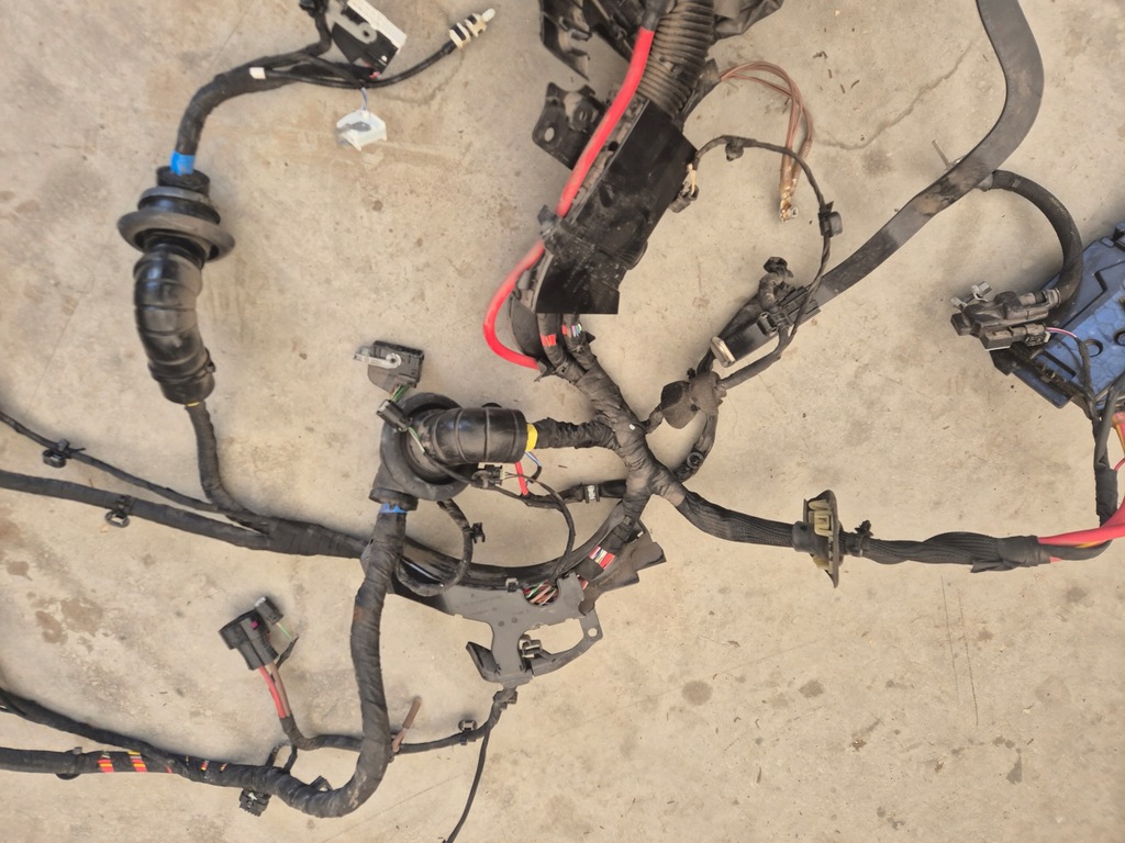 фото №11, Mercedes gla h247 20- жгут отсек двигателя 2.0 usa