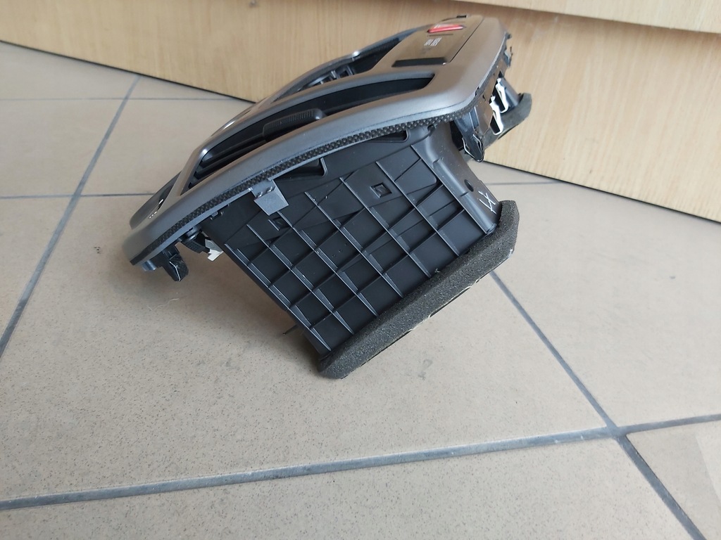 фото №4, Hyundai i20 lift рамка радио консоль решётки