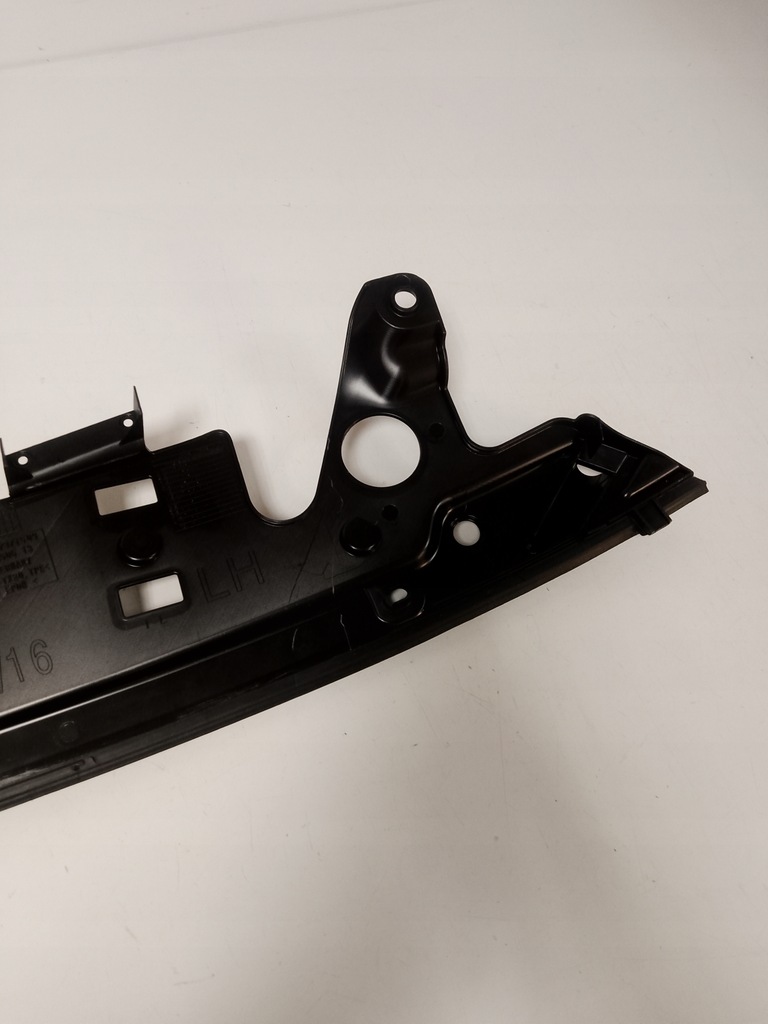 фото №12, D823 - защита крыла верхний bmw 8 g14/g15/g16 оригинал 51767371509