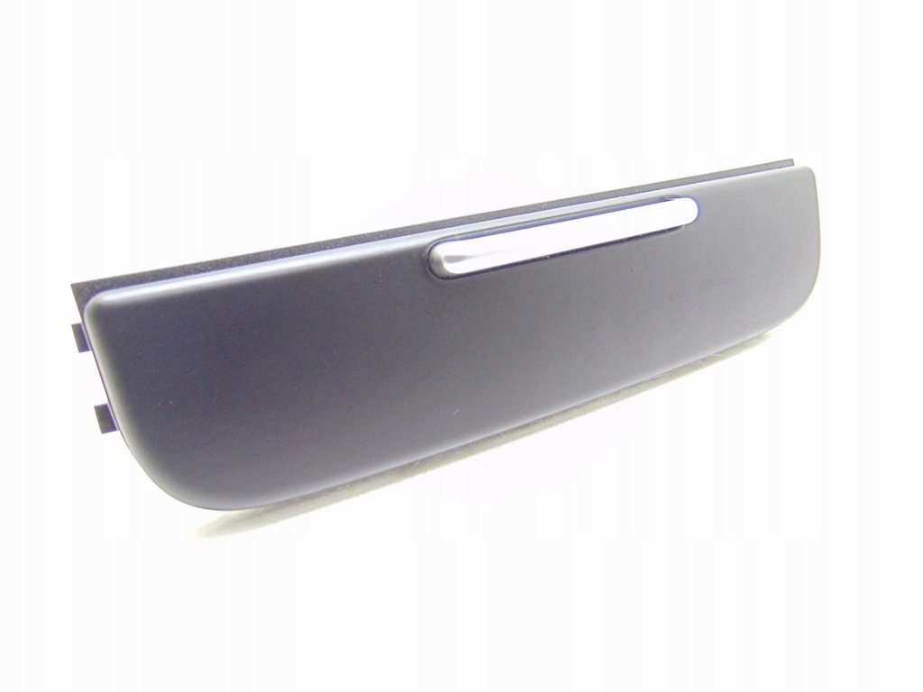 фото №1, Разъём прикуривателя задняя vw touareg ii 7p 7p6863761