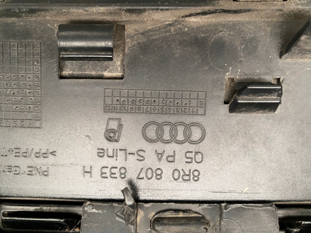 Купити Audi q5 8r рестайлінг  2012- бампер задній задній чорний  s line