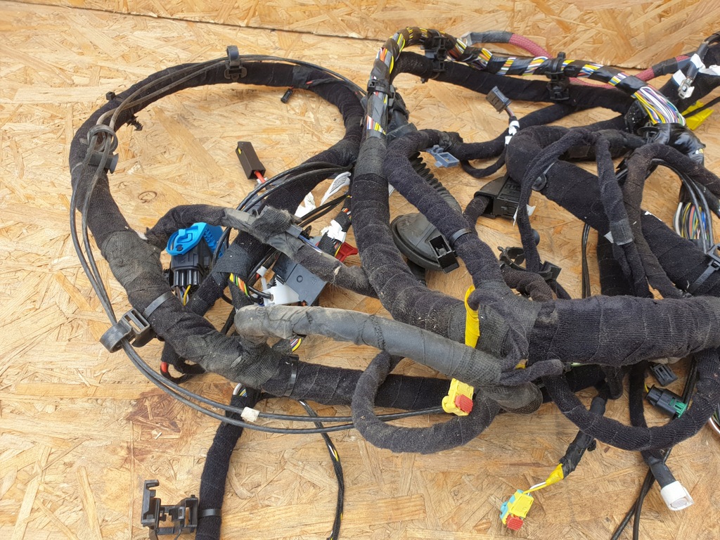 фото №8, Alfa romeo giulia электропроводка салона 2.0t