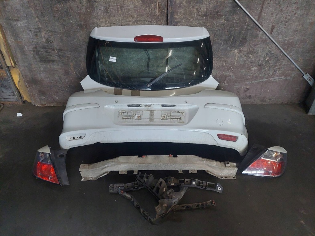 фото №1, Kompletny задня кришка багажника бампер лампа tyłopel astra h lift hb 3d gtc