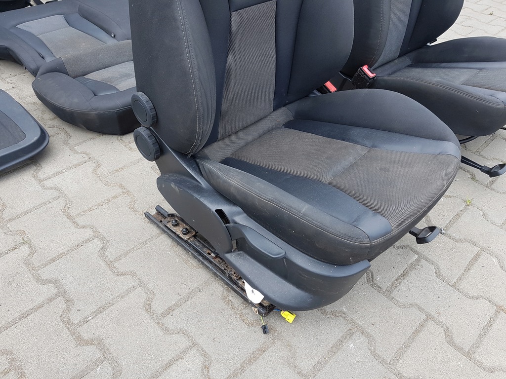 фото №9, Audi a1 8x 10-18r сиденья заднее сиденье 5d