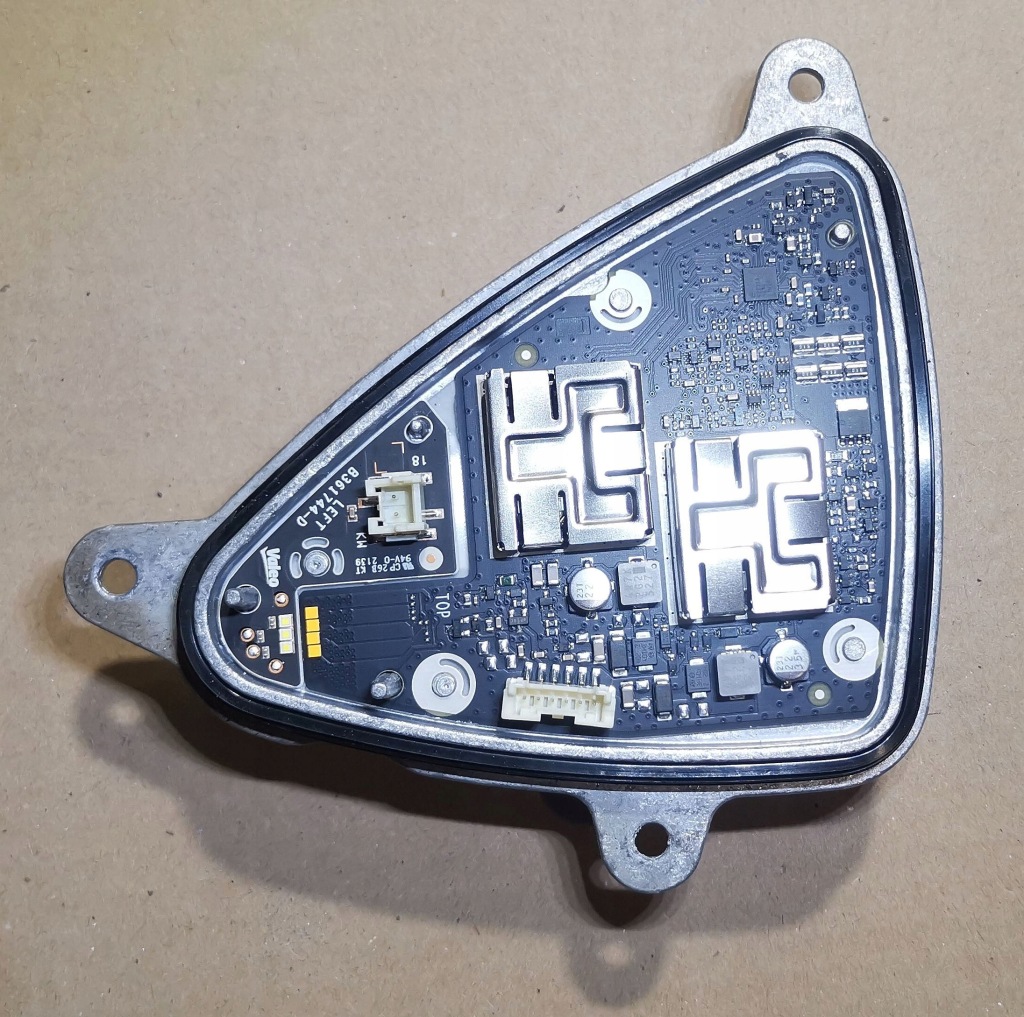 фото №1, Левый vw t-roc lift full led модуль 2ga.941.479 2ga941479 l90201368 3101a