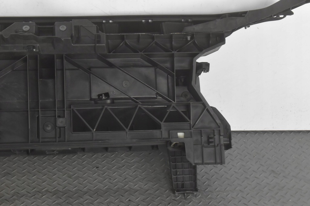 фото №11, Кронштейн верхний бампера citroen jumpy spacetourer