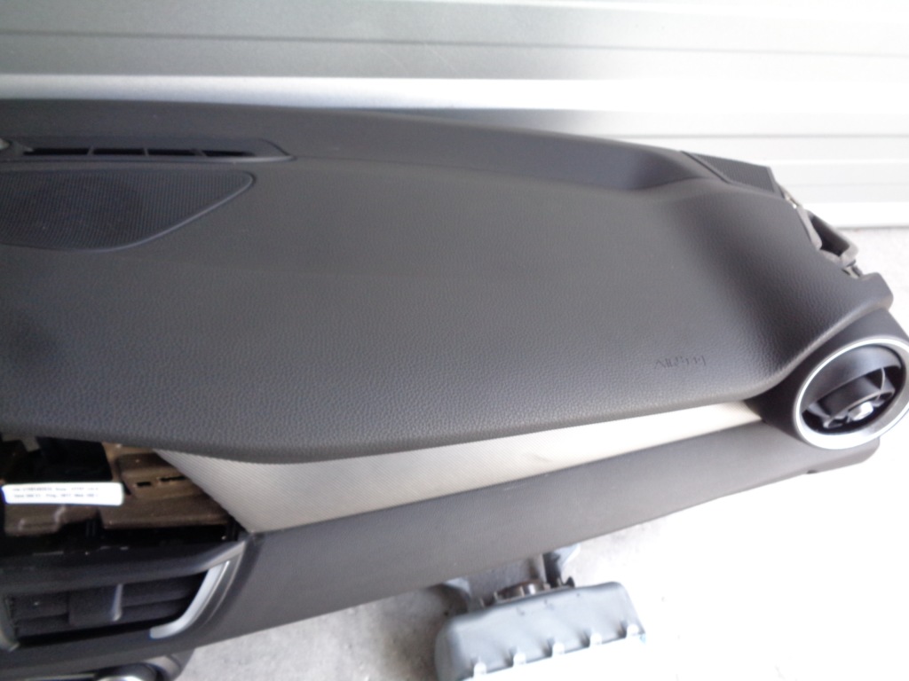 фото №2, Alfa romeo giulia панель приладів консоль подушка безпеки org