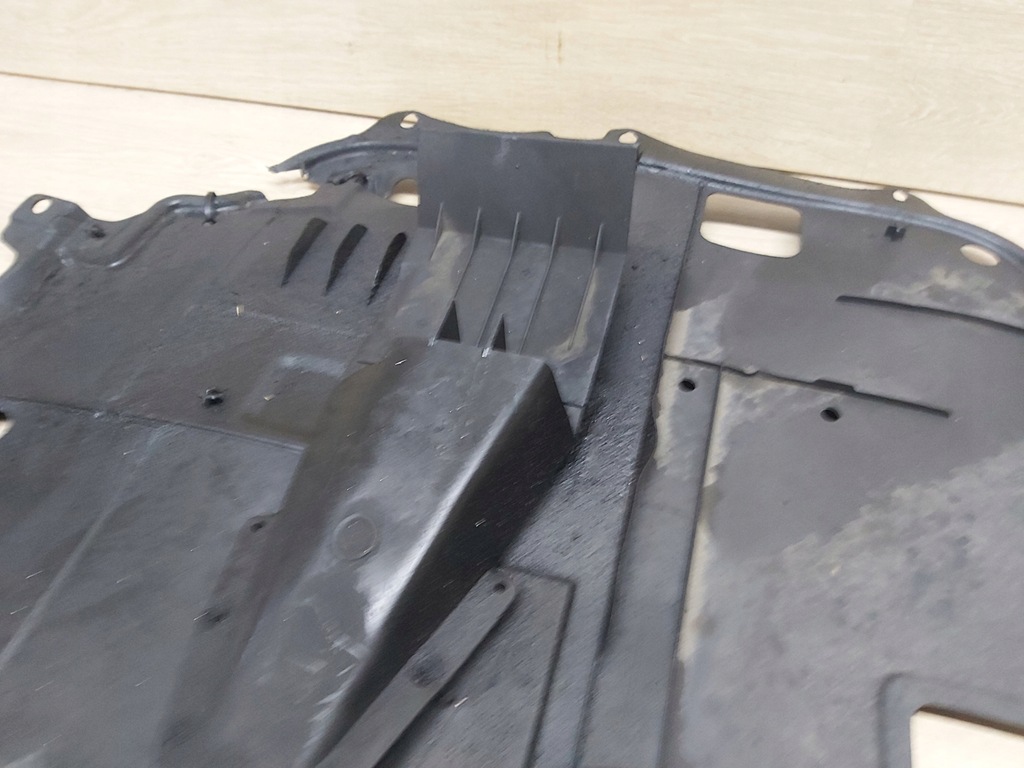 фото №7, Toyota auris ii 1,4 d4d захист двигуна нижня плита 51441-02310