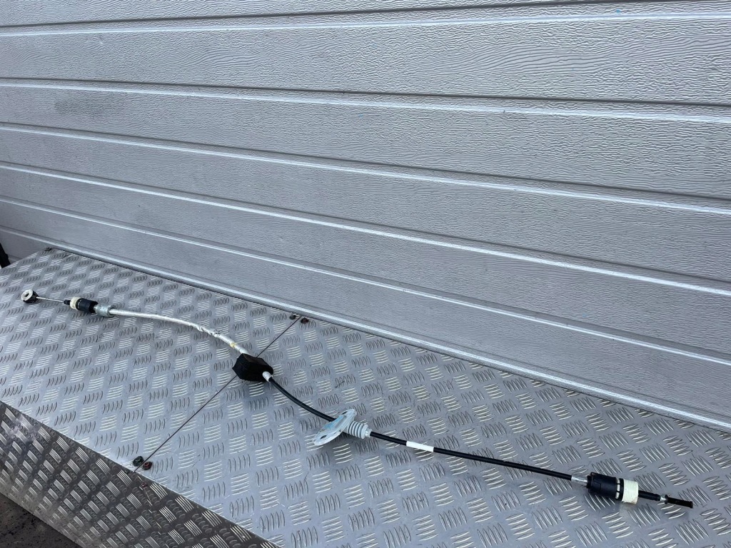 фото №1, Volvo xc90 ii трос переключения передач автоматическая коробка передач 31325795