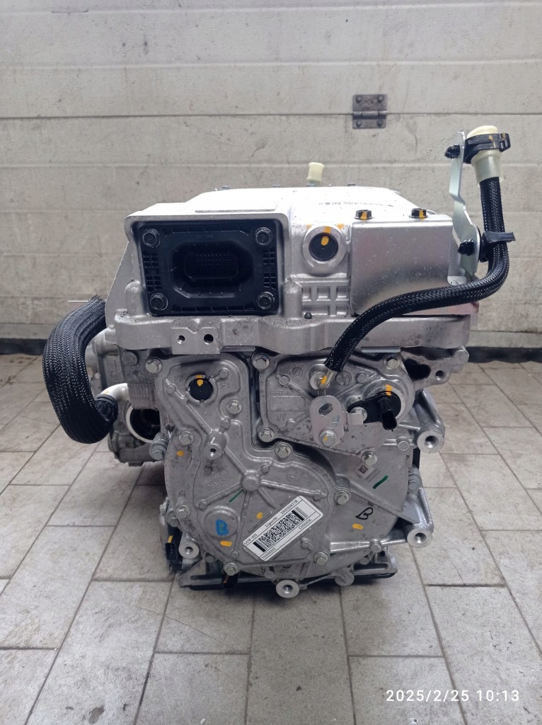 Двигун електричний renault megane v e-tech 6am-402 290030857r як новий Зі Шроту