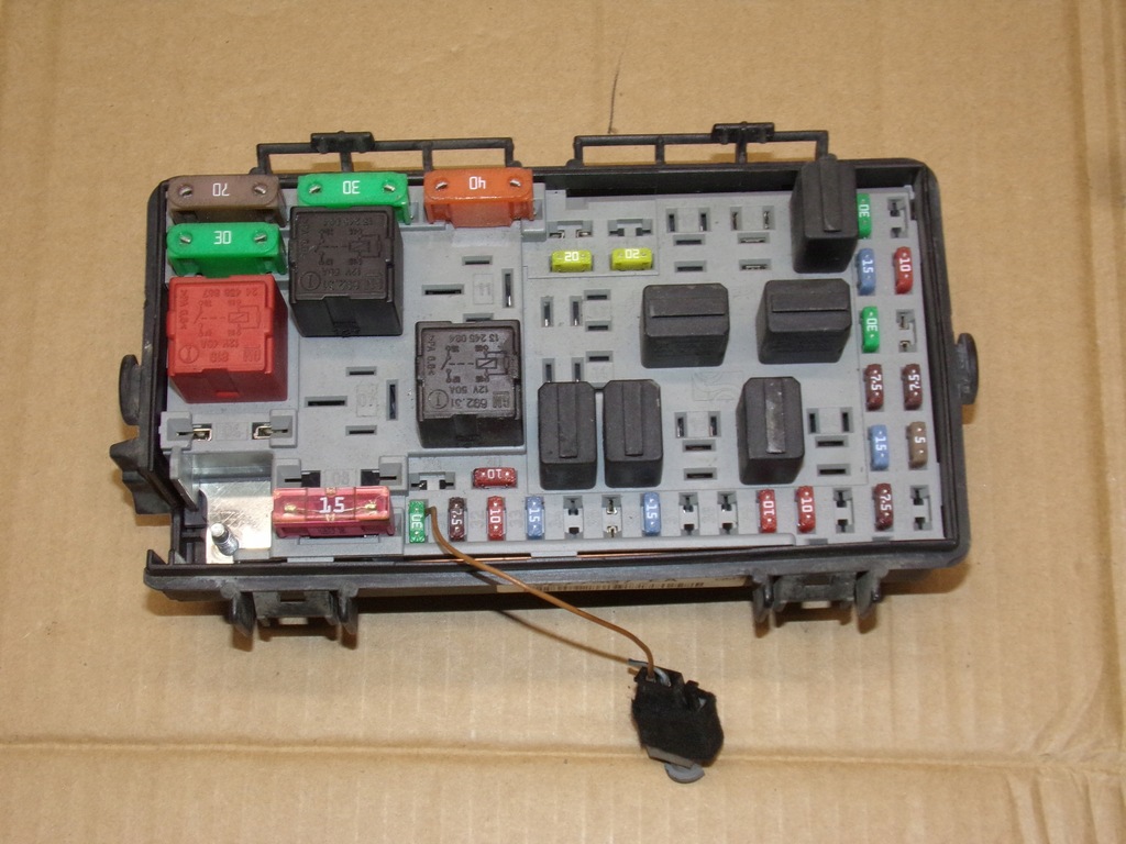 фото №1, Модуль bsi коробка 13217387ea corsa d 1.2 b