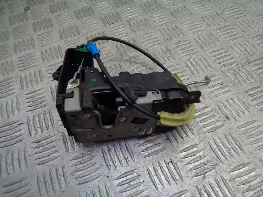 фото №1, Замок дверь правый перед opel zafira b 13210749