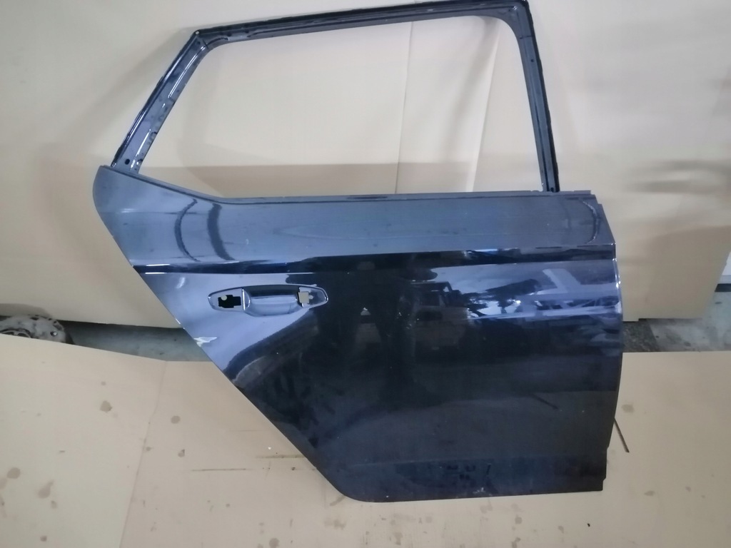 фото №1, Skoda fabia iii 3 hb дверь правый задняя