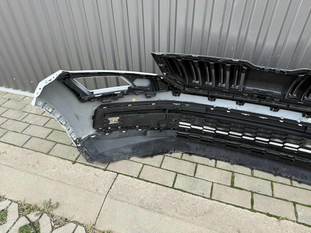 Skoda kodiaq 1 бампер перед передний комплектный  решётка радиатора ls9r 4xpdc 2016-2021r. Оригинал