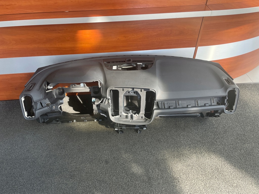 фото №1, Volvo xc40 приборная панель консоль приборная панель