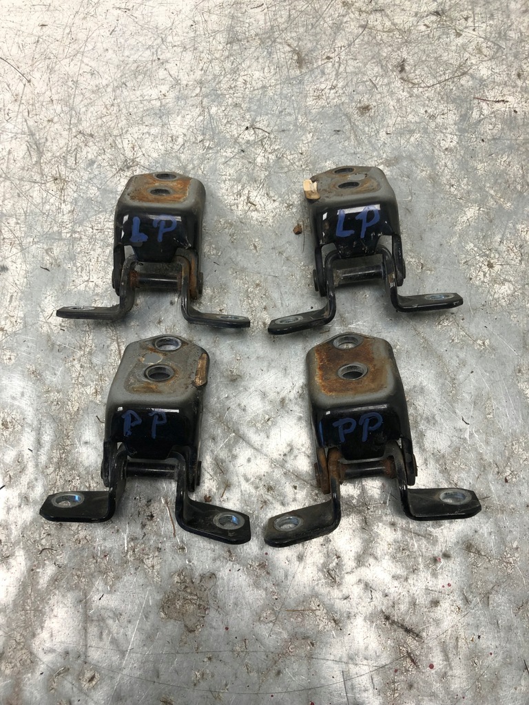 фото №1, Mazda rx-8 rx8 петля петли дверь чёрные europa