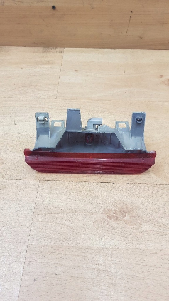 фото №1, Свет стоп третий крышки toyota yaris verso