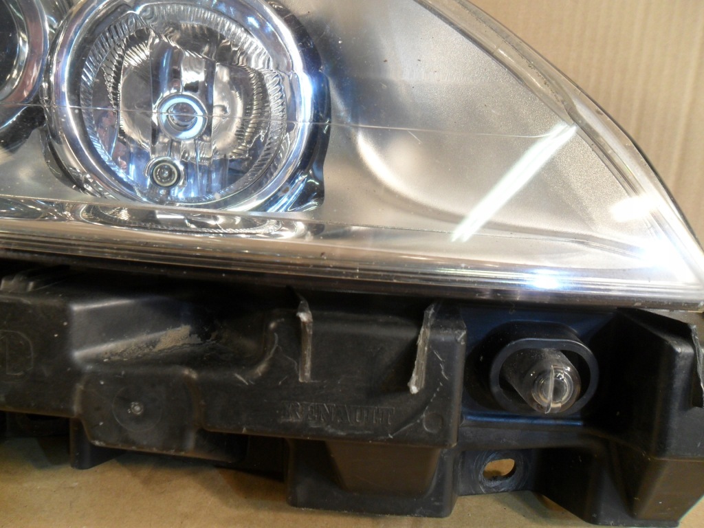 фото №11, Лампа правый перед eu 89901835 renault laguna iii 3 260100032r
