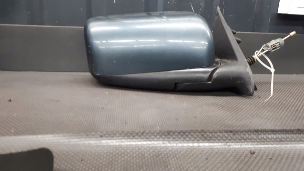 фото №1, Дзеркало праве lancia thema механічний