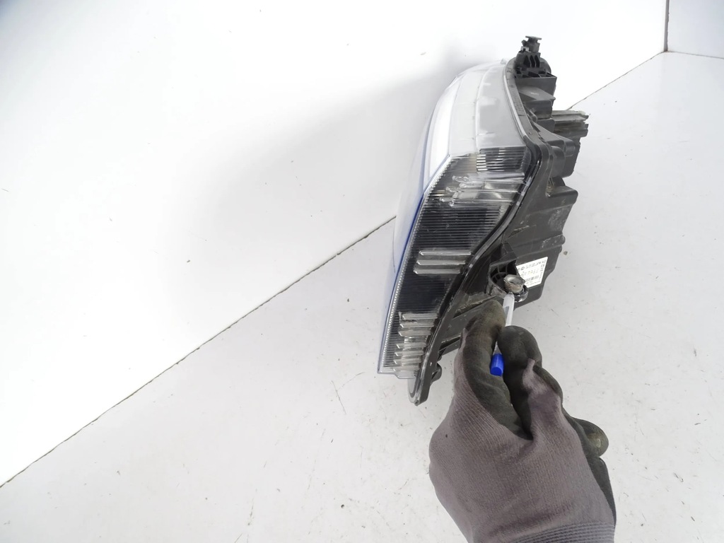 фото №6, Лампа перед передня права vw crafter ii 2 7c