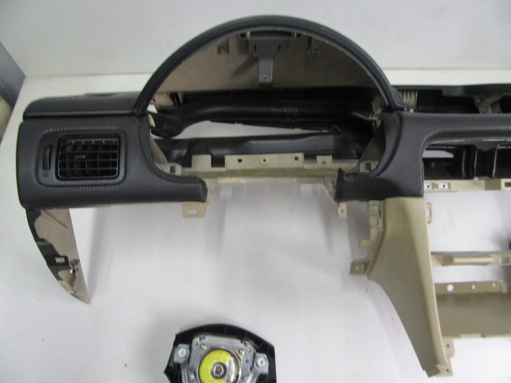 фото №7, Приборная панель консоль приборная панель подушки безопасности подушка безопасности ремни kpl subaru forester ii sg lift