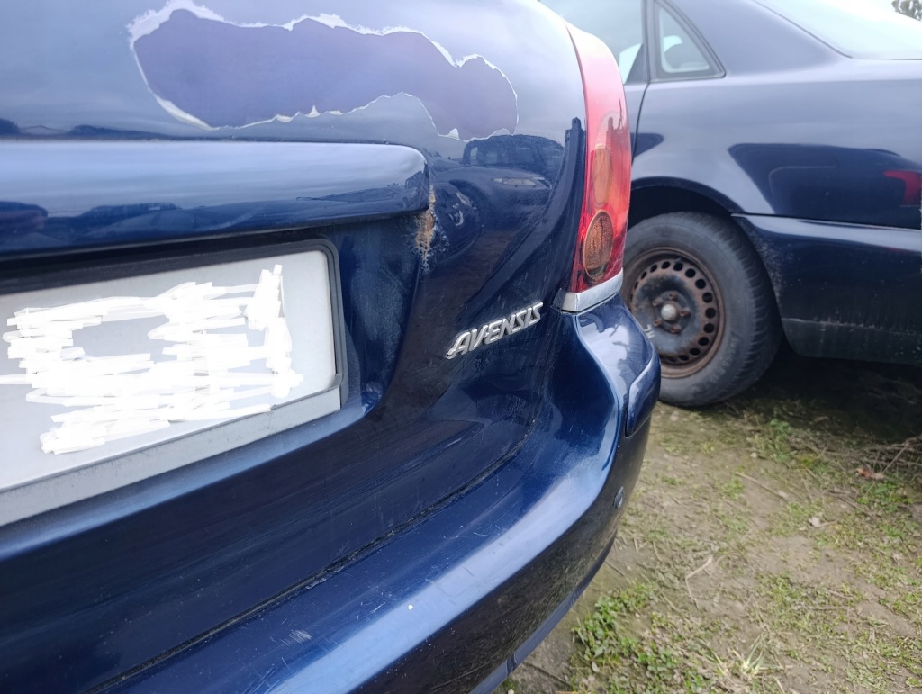 Кришка багажника багажника toyota avensis t25 Оригінал