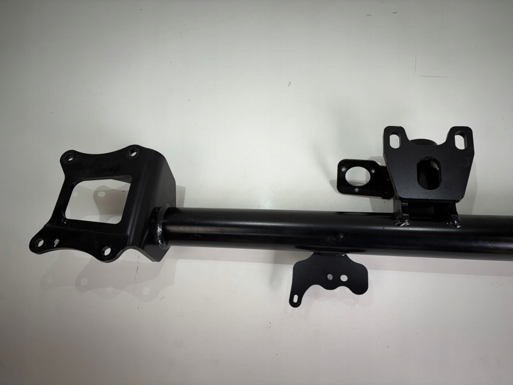 Hak буксирувальний tesla x 1027583-00-h Зі Шроту